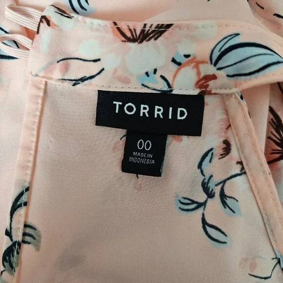 Torrid Women's Babydoll Halter Floral Flowy Swing Tank Top Pink - Picture 3 of 8